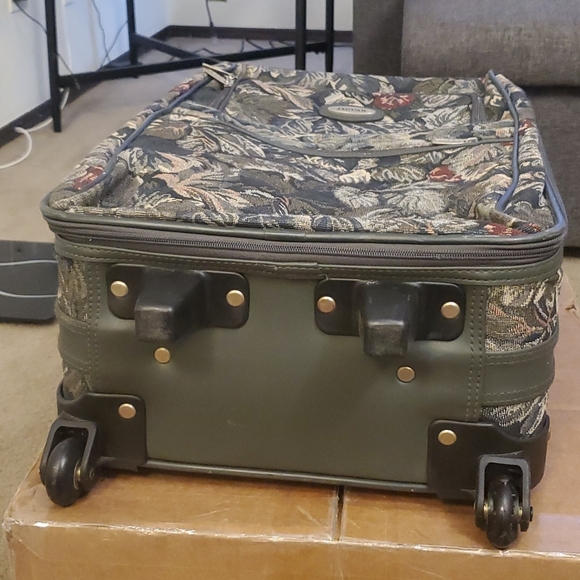 Jaguar Bags Vintage Jaguar Luggage Set Of 2 Poshmark